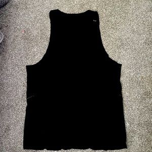 Lululemon black tank top lk new L athletic